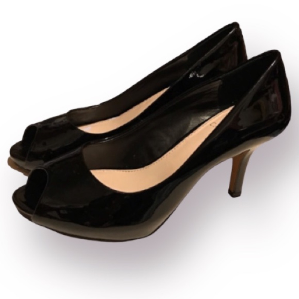 VINCE CAMUTO Patent Leather Peep Toe 3” Stilleto